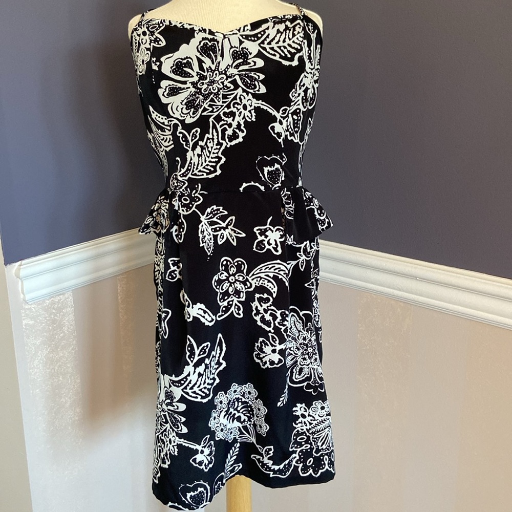 American Eagle B&W Floral Dress